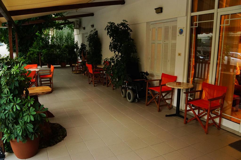 Elatos Hotel Loutra Ipatis Buitenkant foto