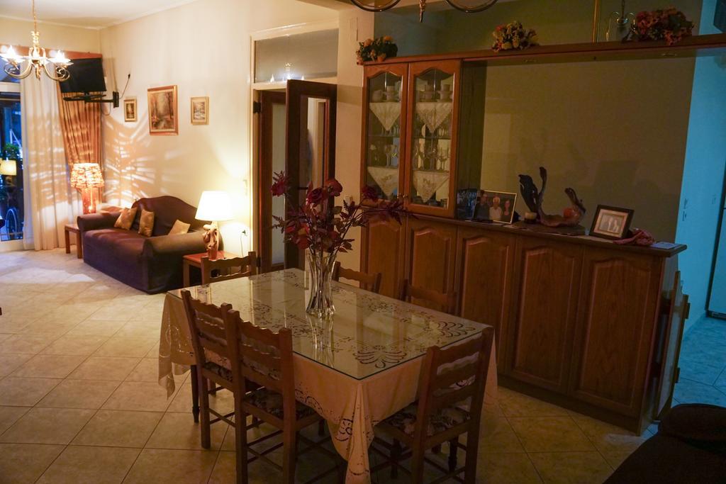Elatos Hotel Loutra Ipatis Buitenkant foto